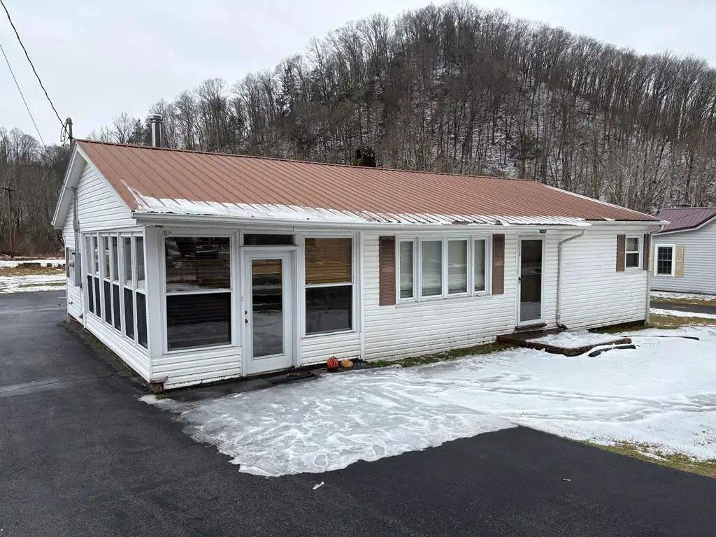 2218 Saltville Hwy, Saltville, VA 24370 - #1
