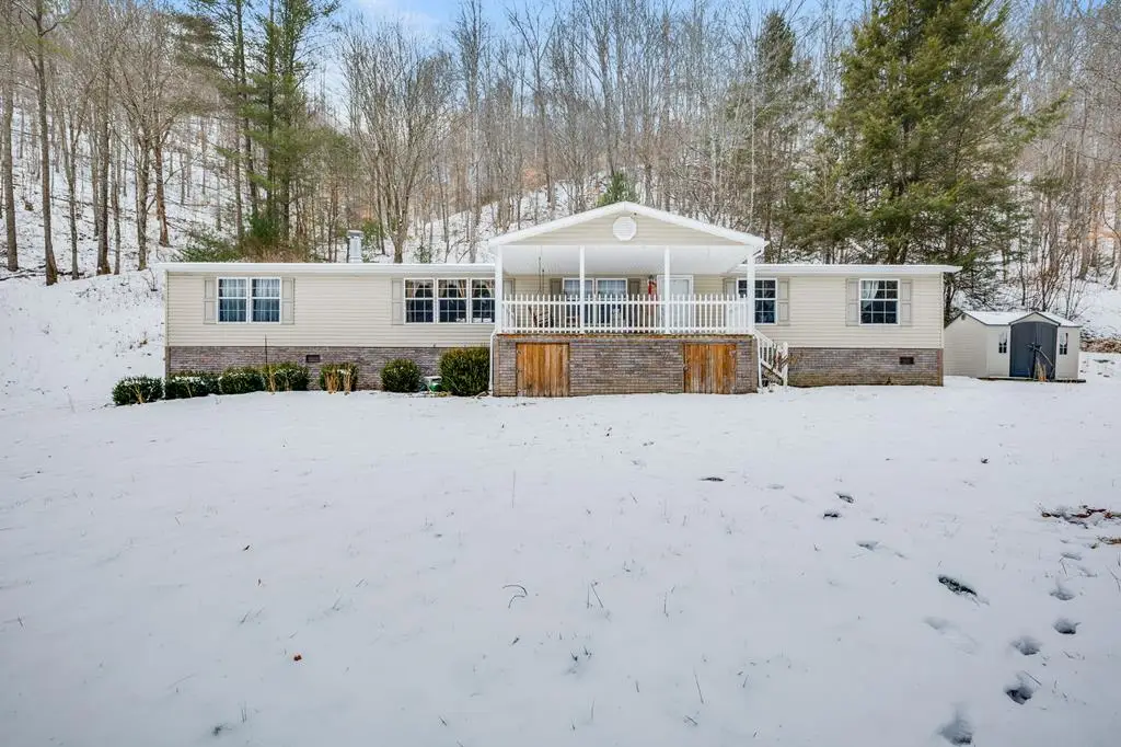 483 Long Branch, Swords Creek, VA 24649 - #1