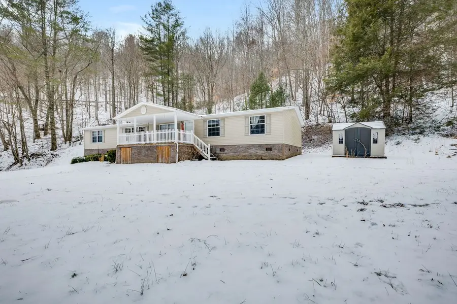 483 Long Branch, Swords Creek, VA 24649 - #2