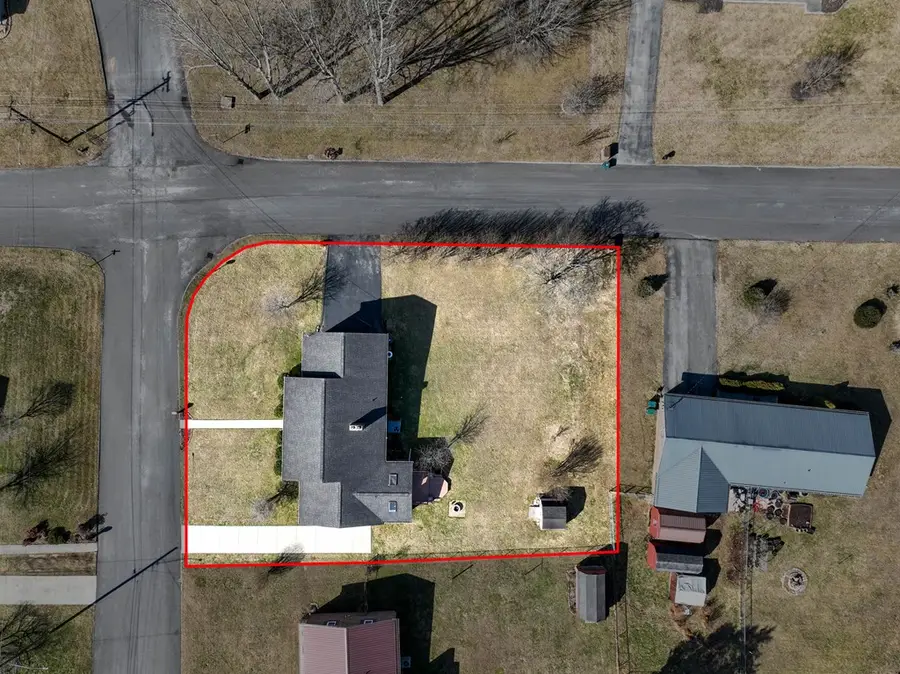 110 Quillen Dr., Bristol, VA 24201 - #3