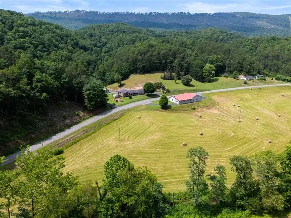 2467 Walkers Creek Road, Marion, VA 24354