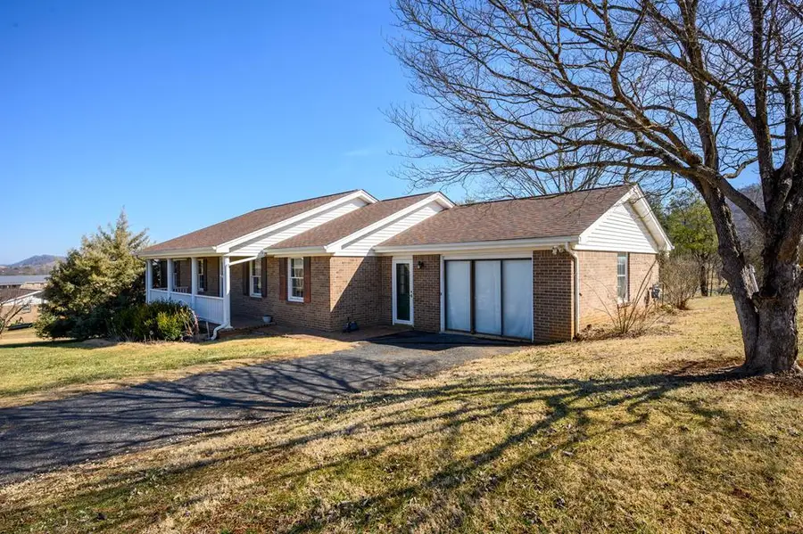 95 Rogers Circle, Castlewood, VA 24224 - #2