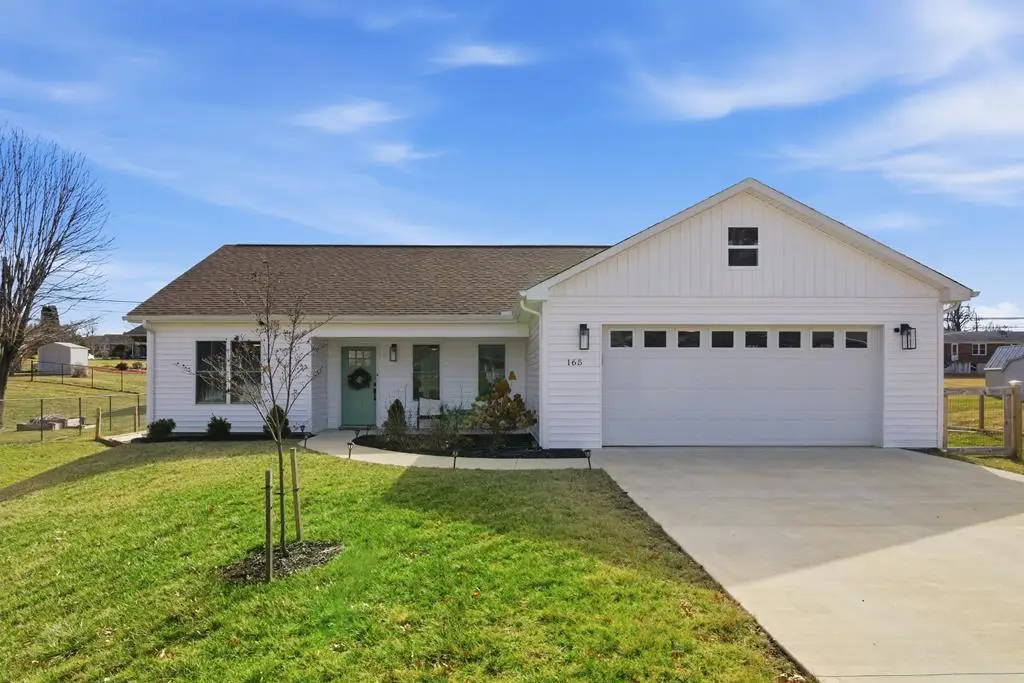 165 Ash Dr, Christiansburg, VA 24073 - #1