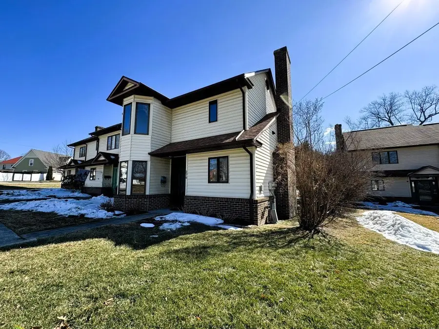 275 Washington Street, Wytheville, VA 24382 - #2