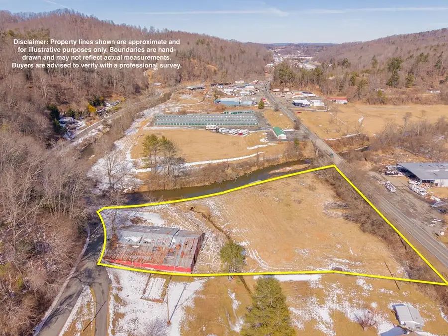 226 Chestnut Dr., Galax, VA 24333 - #3