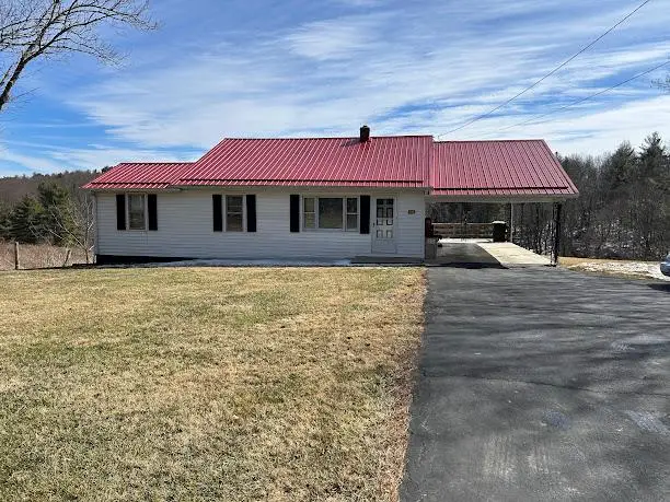 404 Oak Grove Rd, Austinville, VA 24312 - #1