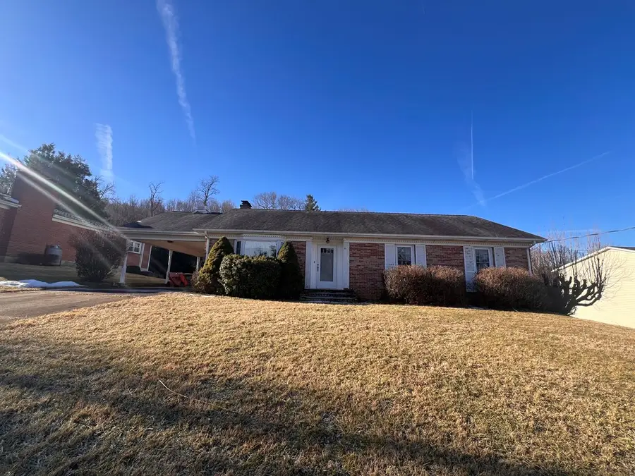 405 Long St, Galax, VA 24333 - #2