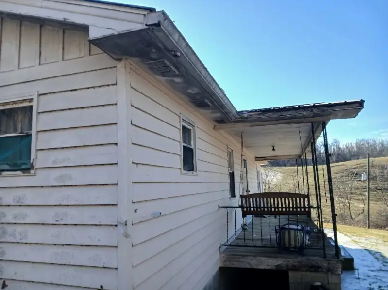 2221 Daywood Ln, Marion, VA 24354 - #2