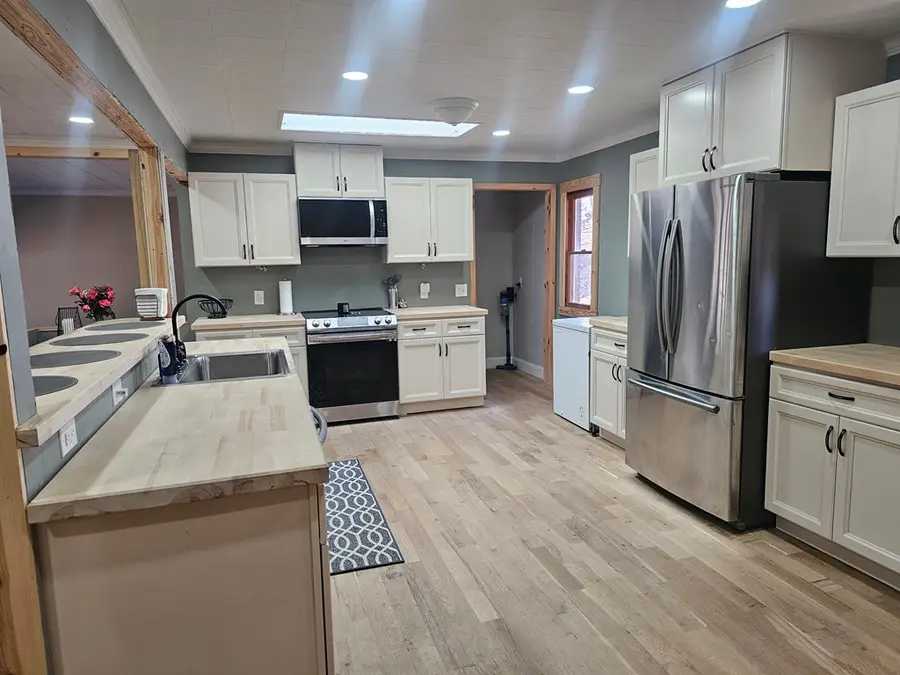 243 Southview Street, Pounding Mill, VA 24637 - #3