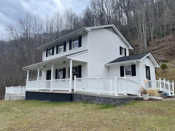 1977 Combs Ridge Rd., Honaker, VA 24260