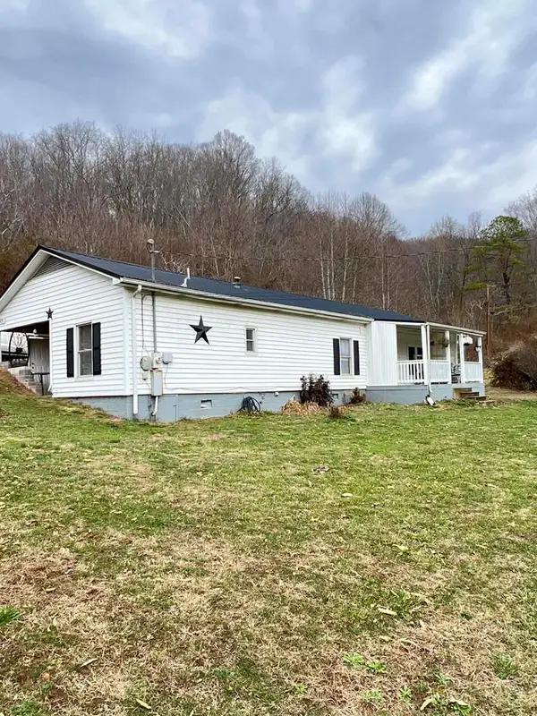 3871 Roundtop Circle, Saltville, VA 24370