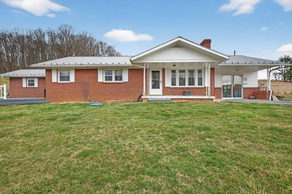 1729 Whitetop Rd, Chilhowie, VA 24319 - #1
