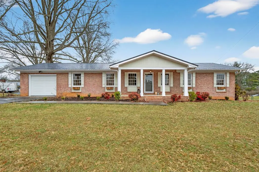 867 Wayne Ave, Abingdon, VA 24210 - #1