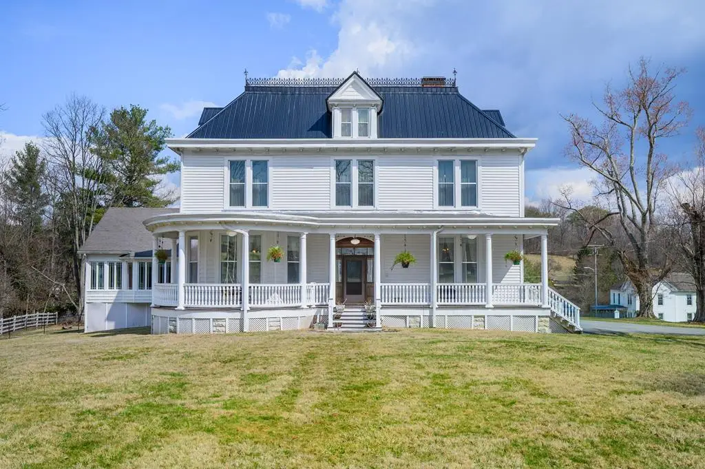 639 Tower Street, Tazewell, VA 24651 - #1