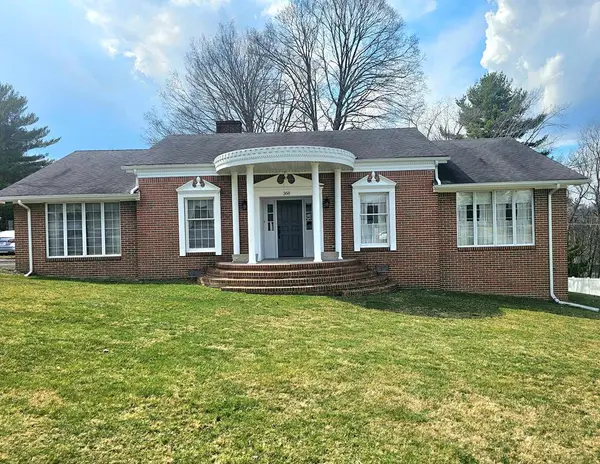 368 Adams Street, Tazewell, VA 24651