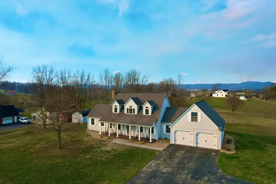 630 Colecrest Dr., Chilhowie, VA 24319 - #2