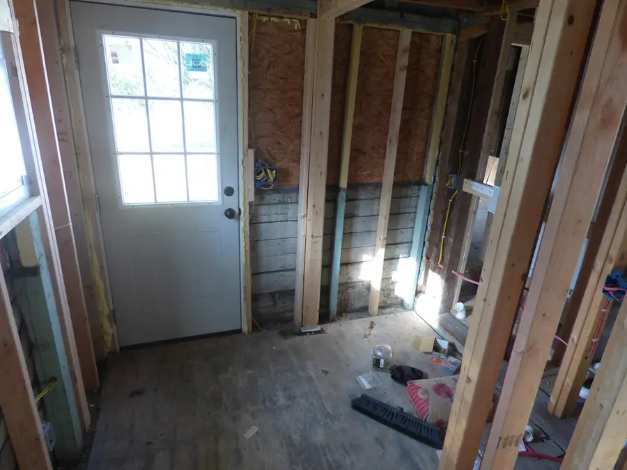 1027 Randolph Ave, Pulaski, VA 24301 - #3