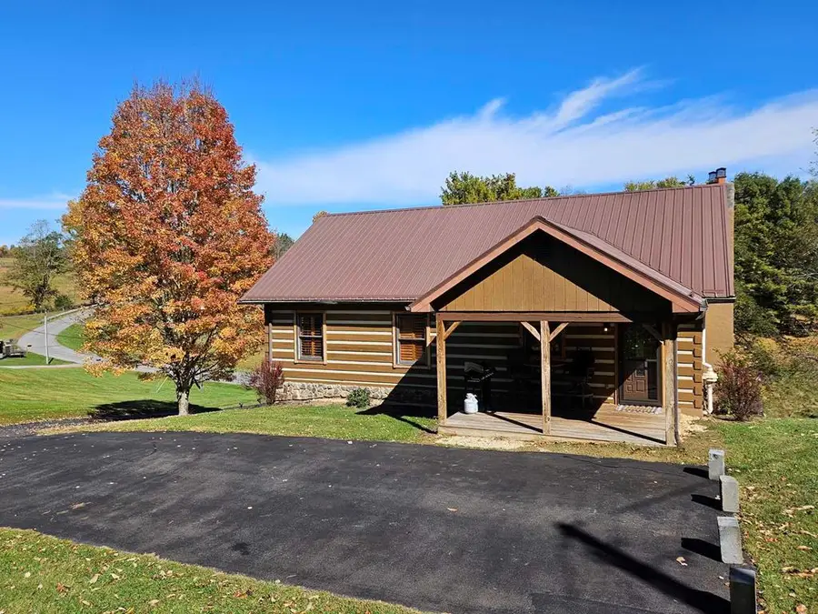 21220 Lakeshore DR, Abingdon, VA 24211 - #2