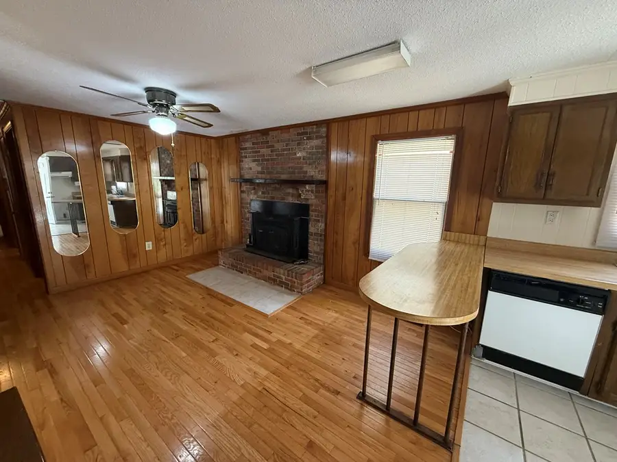 1029 Sweet Cherry Rd, Grundy, VA 24614 - #3