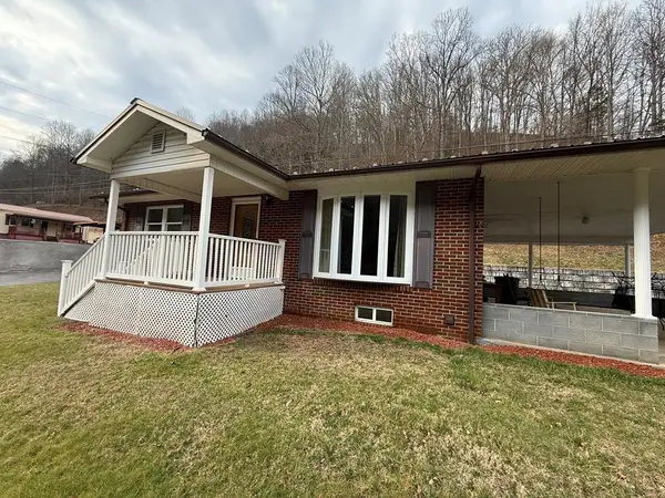 2486 Little Prater Rd, Grundy, VA 24614