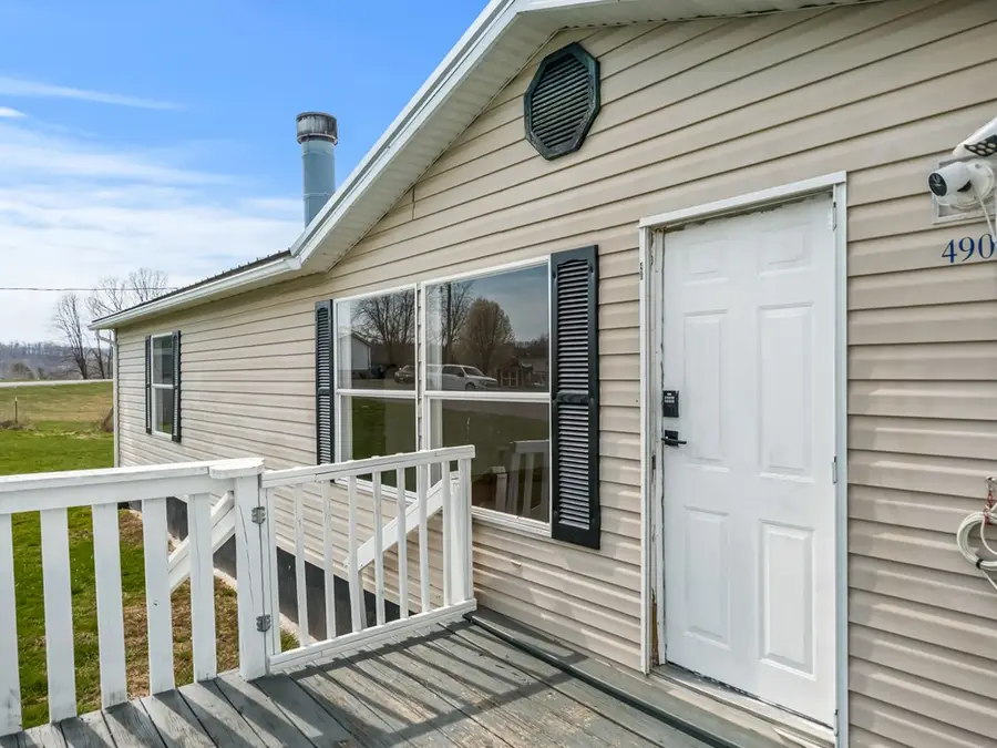 490 Bentwood Dr, Max Meadows, VA 24360 - #2