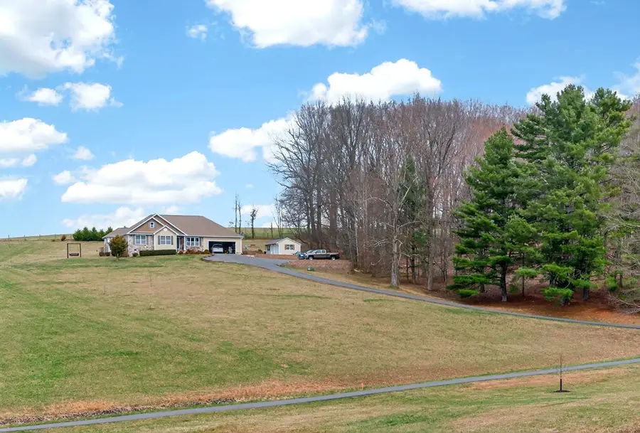 1955B Joy Ranch Rd, Woodlawn, VA 24381 - #3