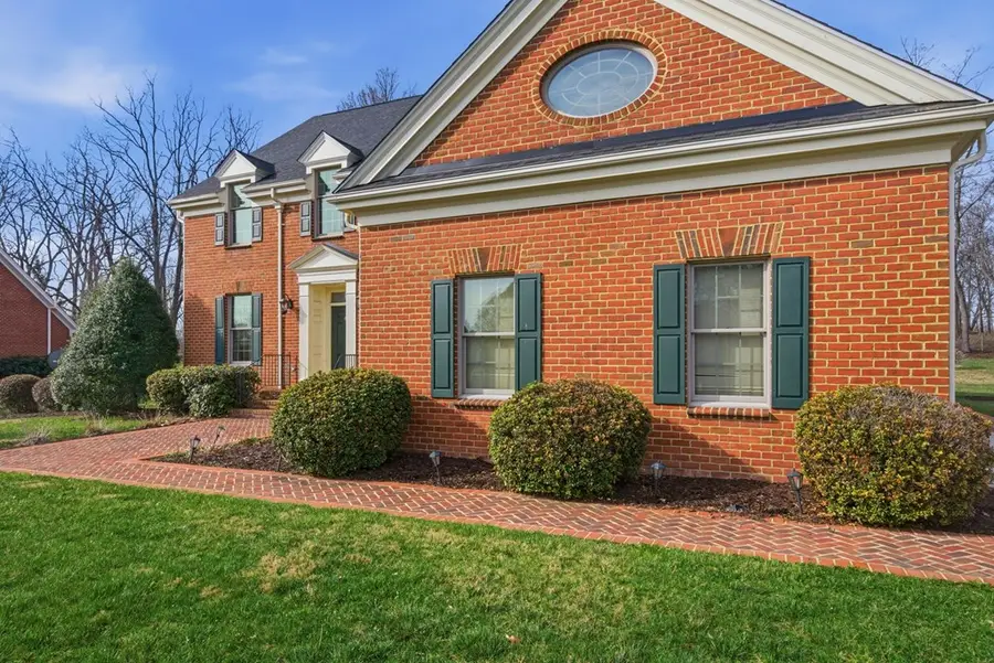 465 Loretto Dr, Wytheville, VA 24382 - #3