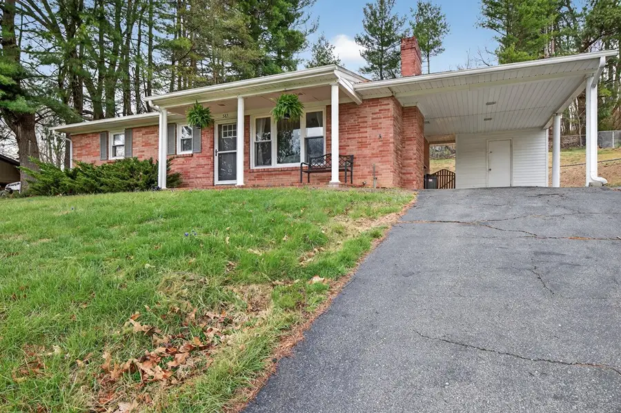 583 Fowler St, Marion, VA 24354 - #3