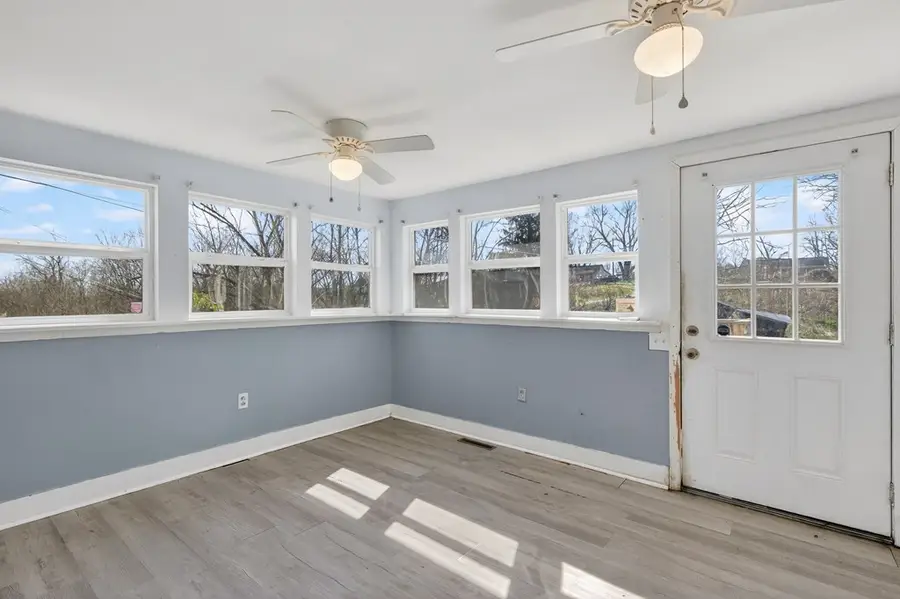 239 E Glade St, Glade Spring, VA 24340 - #3