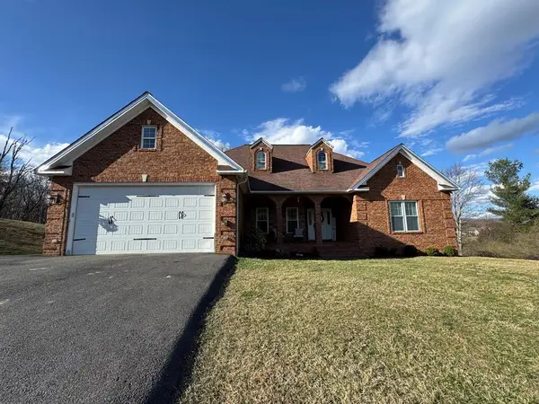 200 Sunrise Drive, Richlands, VA 24641