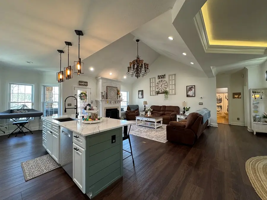 200 Sunrise Drive, Richlands, VA 24641 - #3