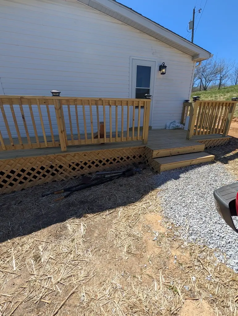 1439 Ivanhoe RD, Max Meadows, VA 24360 - #3