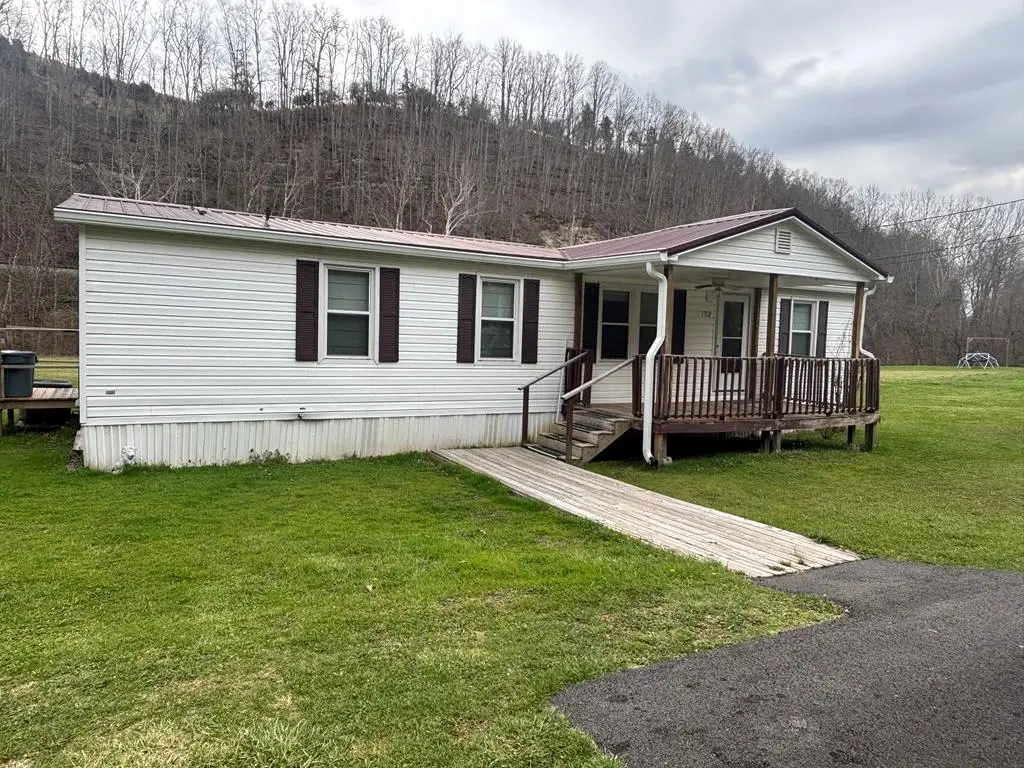 1712 BANDY ROAD, Cedar Bluff, VA 24609 - #1