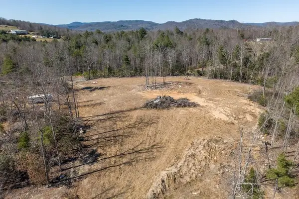 3014 Pine Mountain Rd., Independence, VA 24348