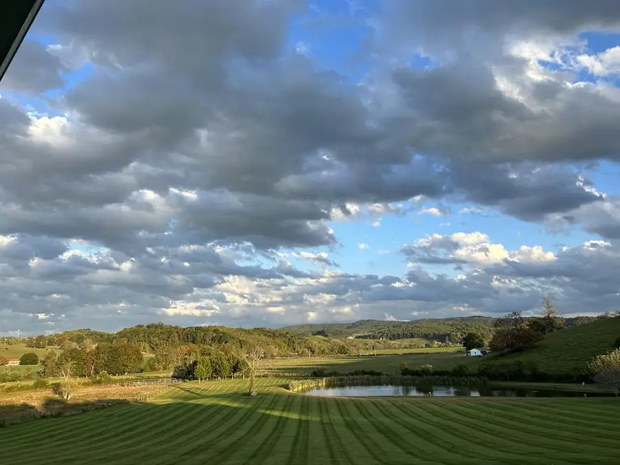 480 STONEBROOK DR, Galax, VA 24333 - #2