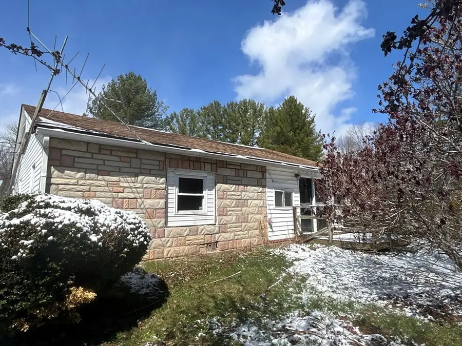 3857 CRUISE DRIVE, Pulaski, VA 24301 - #2