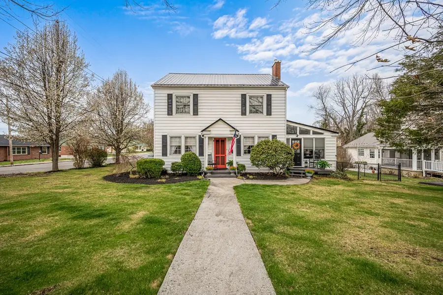 690 Washington St., Wytheville, VA 24382 - #2