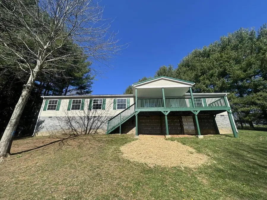 102 Beverly Hills Drive, North Tazewell, VA 24630 - #2