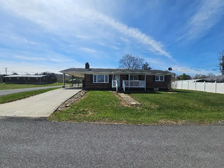 526 Friendly Circle, Marion, VA 24354 - #2