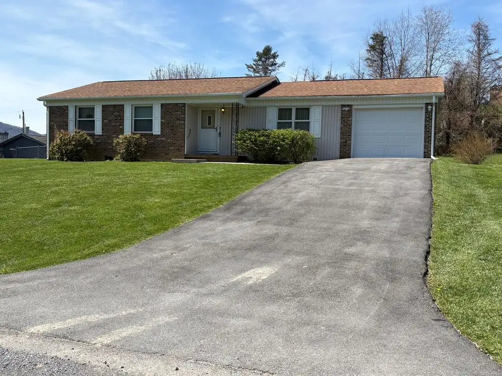 305 King Street, North Tazewell, VA 24630 - #1