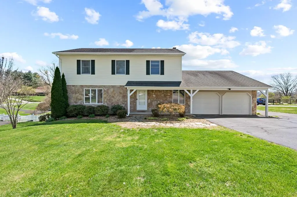 225 Fairway Ln, Wytheville, VA 24382 - #1