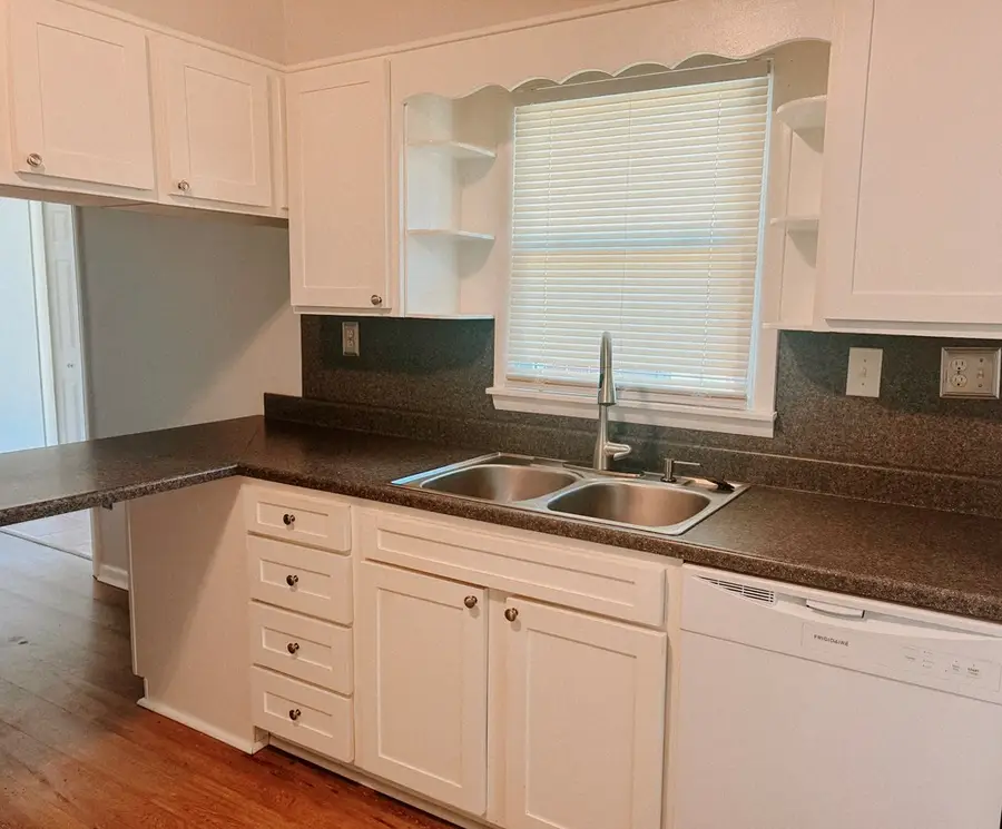 131 ROSE STAPLETON STREET, Pounding Mill, VA 24637 - #2