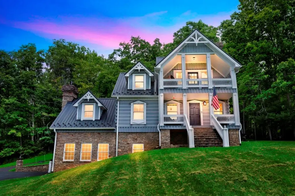 3712 Crocketts Cove Rd, Wytheville, VA 24382 - #1