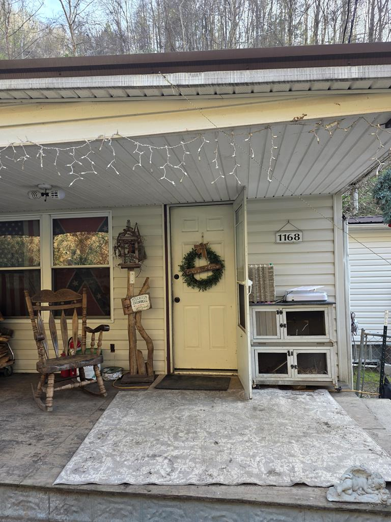 1168 White Oak Rd, Grundy, VA 24614 - #1