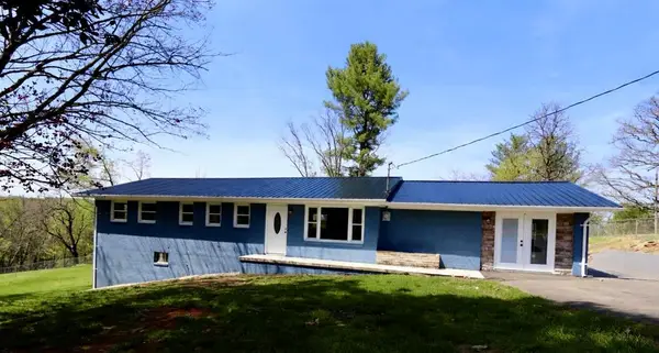 8 Ridge Street, Castlewood, VA 24224