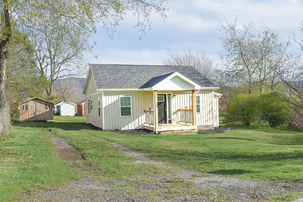 1255 W Spiller St, Wytheville, VA 24382 - #1