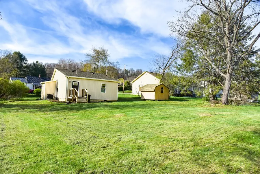 1255 W Spiller St, Wytheville, VA 24382 - #3