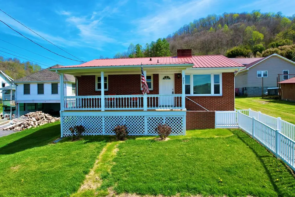 207 Worthy Blvd, Saltville, VA 24370 - #1