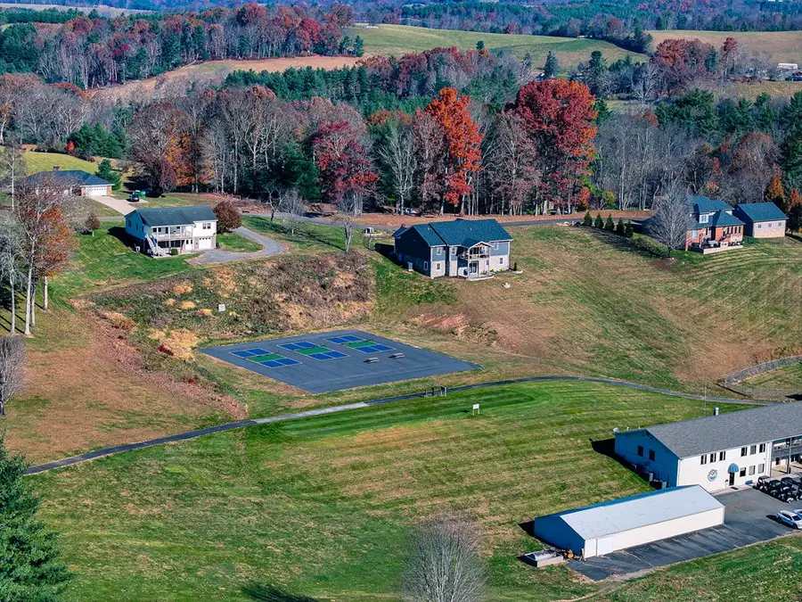 24 Fairway Village, Galax, VA 24333 - #3