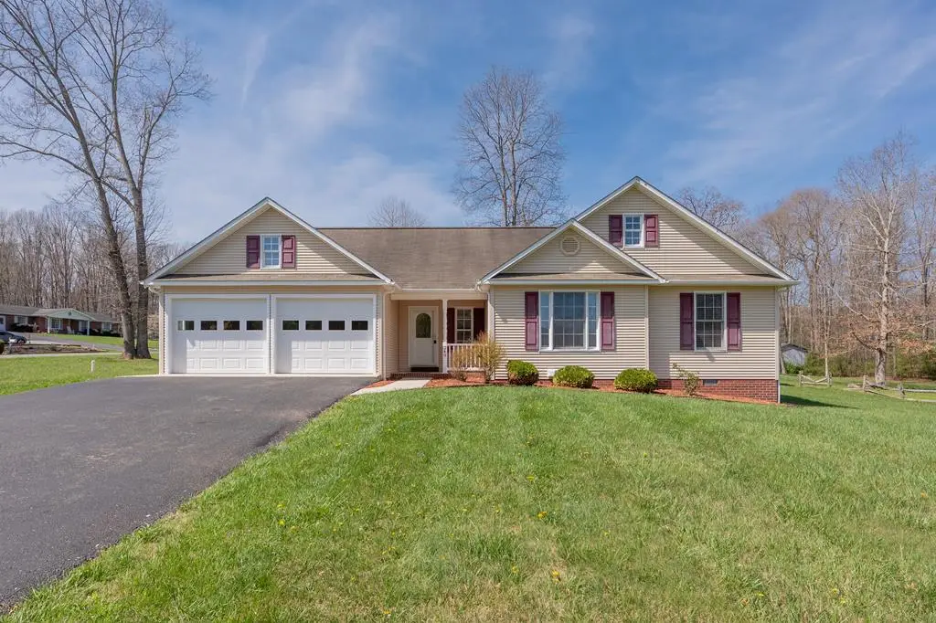 249 Brooke Elyse Ln, Max Meadows, VA 24360 - #1